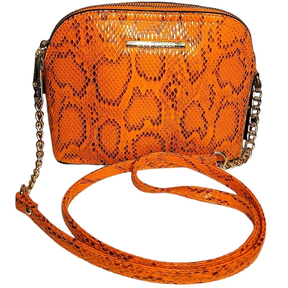 Steve Madden Handbags - 💎Steve Madden Bright Orange & Black Snakeskin Print Crossbody Bag💎